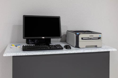 days inn by wyndham granbury