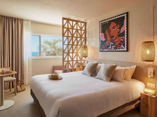 mercure st raphael centre plage