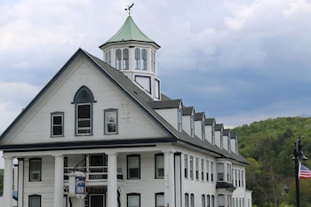 Thayers Inn,Grafton>>Berlin,3 star