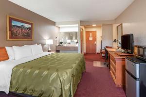 quality inn grand junction near university