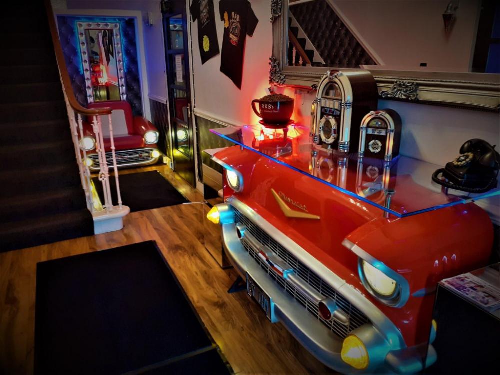 cadillac kustomz hotel