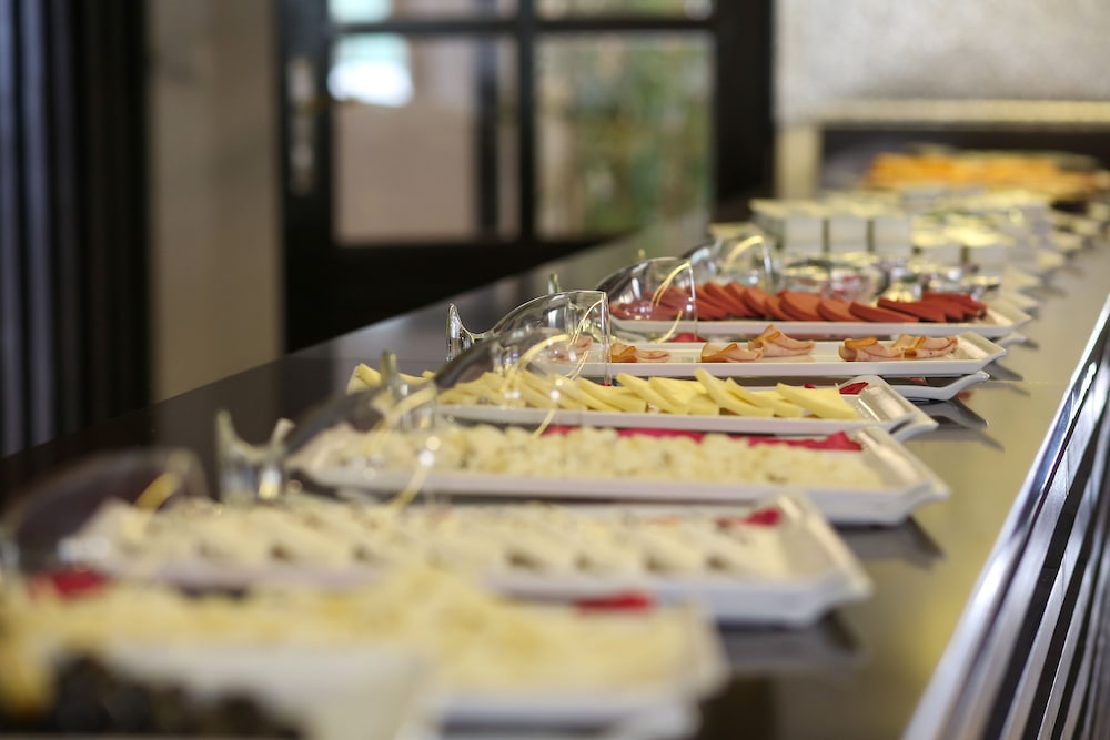 suvari hotel
