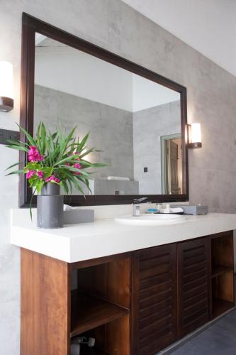 angel beach unawatuna