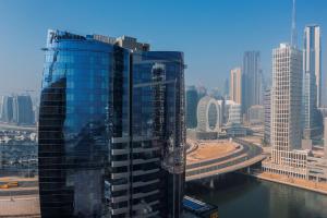 radisson blu hotel dubai canal view