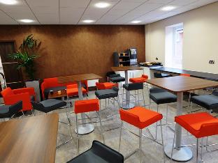 Hillscourt,Birmingham>>Barnt Green,4 star