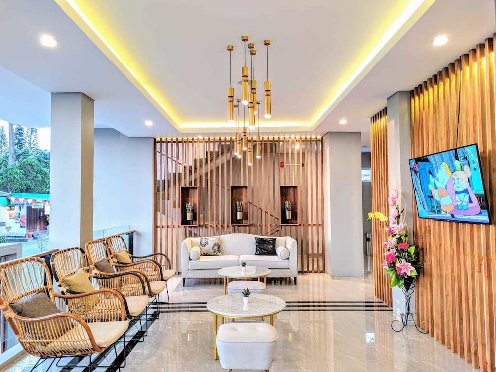 facade hotel by azana