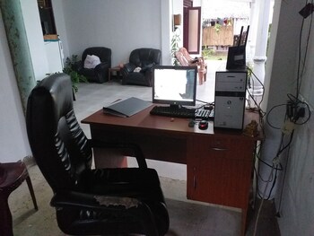 Erandi Holiday Home,Gampaha>>Andiambalama,3 star