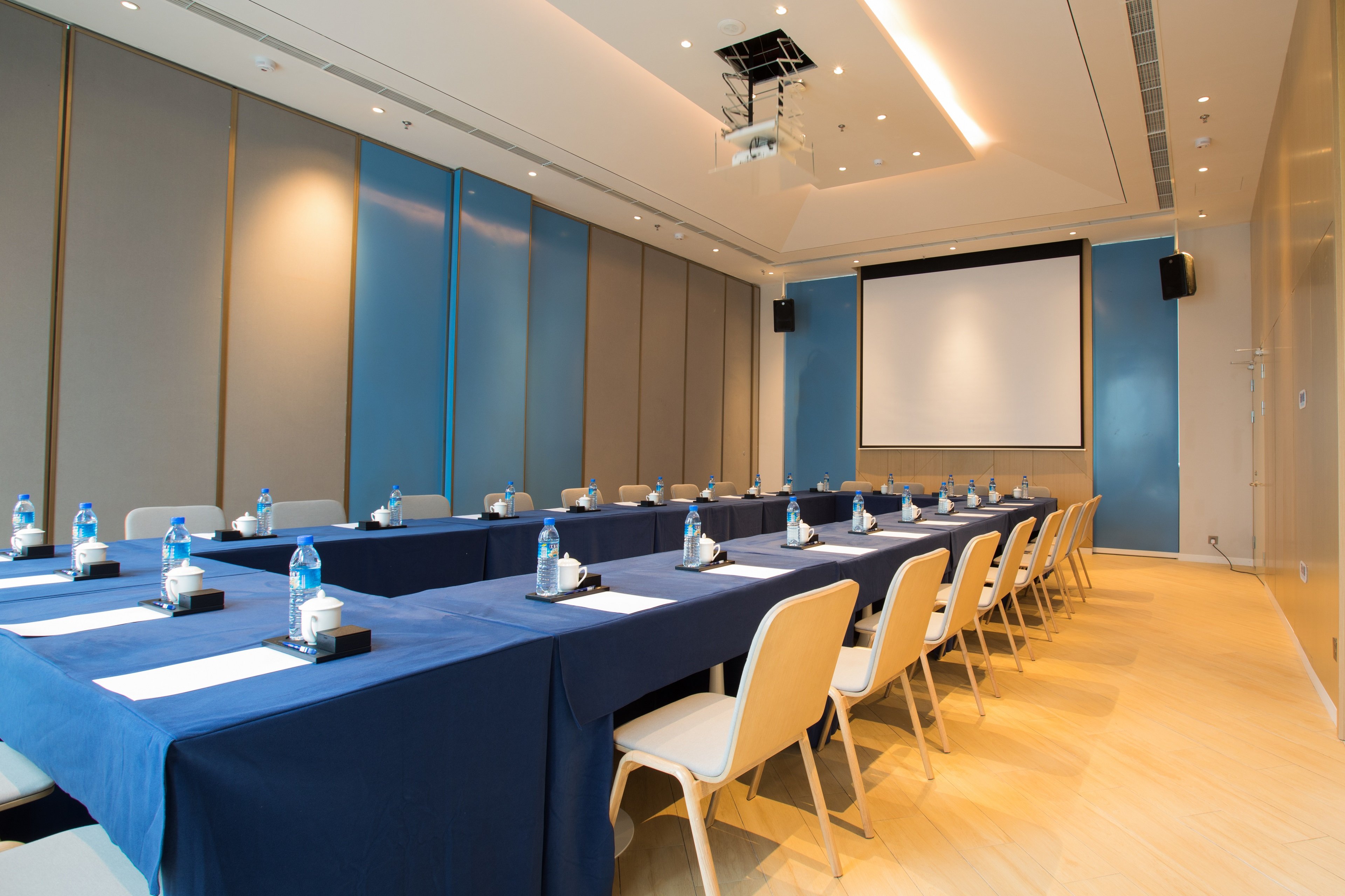 holiday inn express guizhou qinglong an ihg hotel
