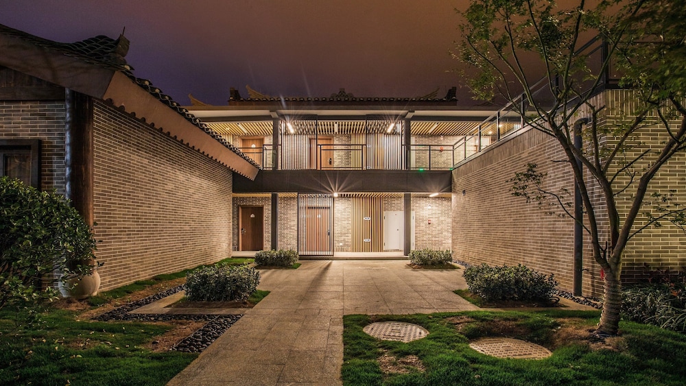 holiday inn express guizhou qinglong an ihg hotel