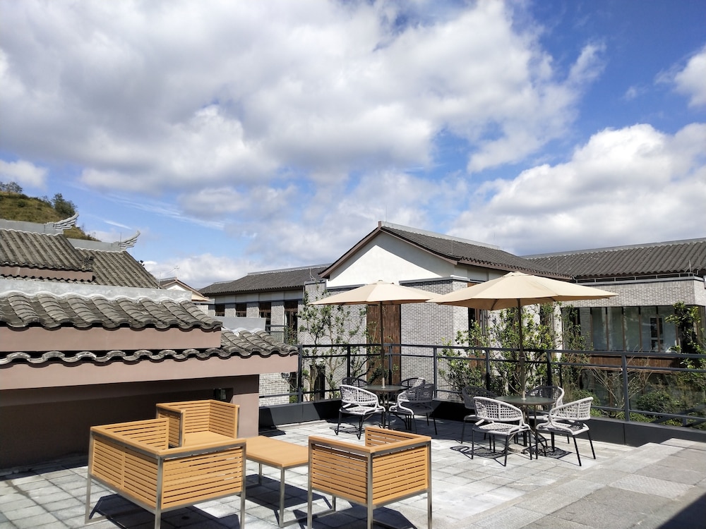 holiday inn express guizhou qinglong an ihg hotel