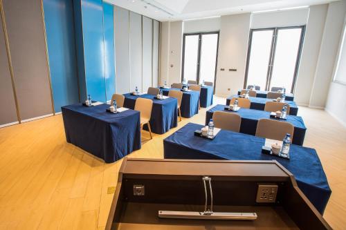 holiday inn express guizhou qinglong an ihg hotel