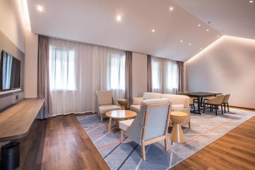 holiday inn express guizhou qinglong an ihg hotel
