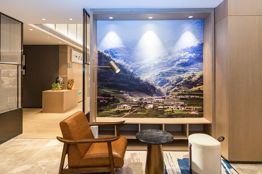 atour hotel airport century park qingdao