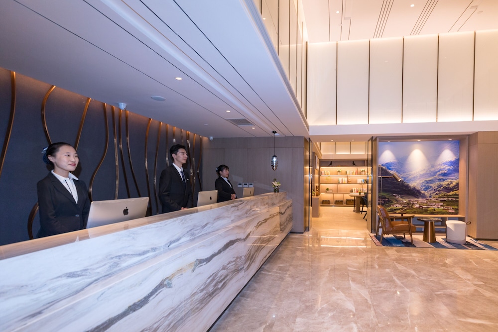 atour hotel airport century park qingdao
