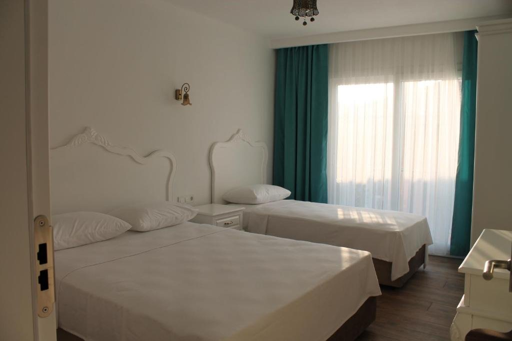 alesya otel