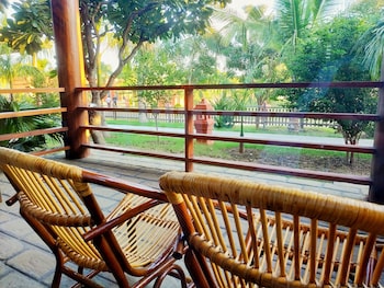 bagan village resort hotel