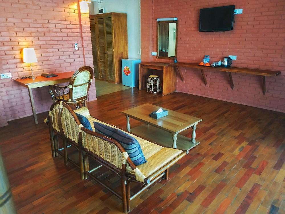 bagan village resort hotel
