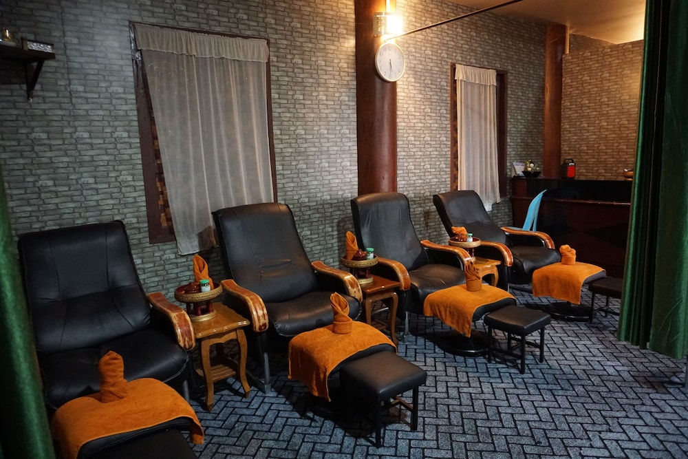 bagan village resort hotel
