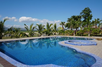 bagan village resort hotel
