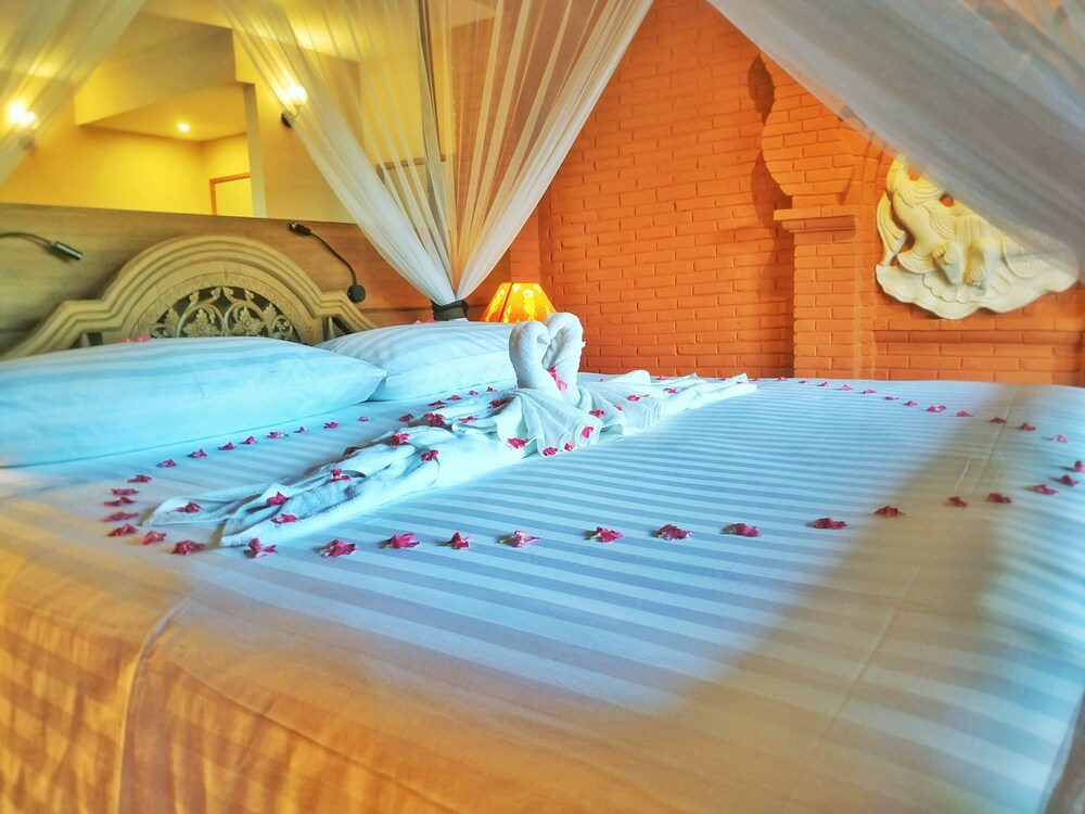 bagan village resort hotel