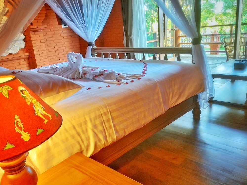 bagan village resort hotel