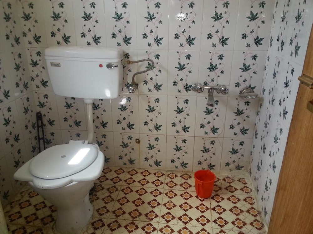 rising moon guest house