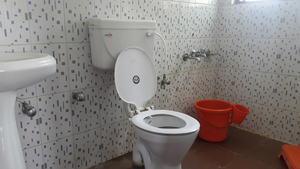 rising moon guest house