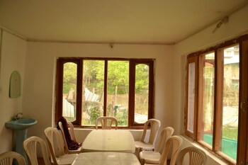 rising moon guest house