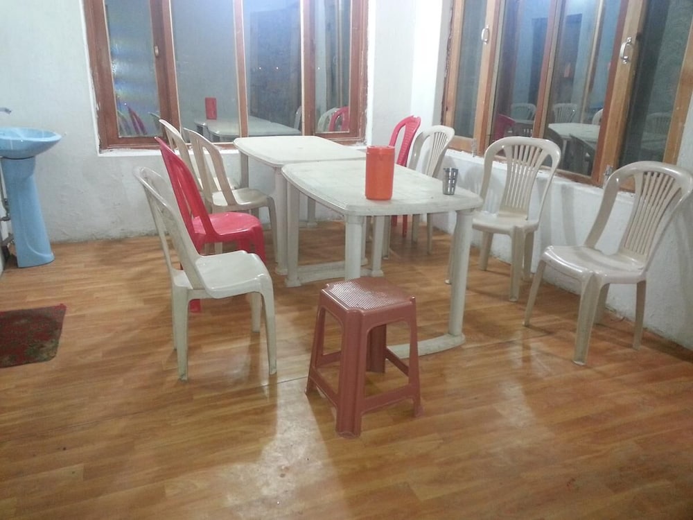 rising moon guest house