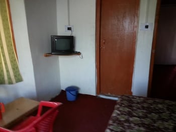 rising moon guest house