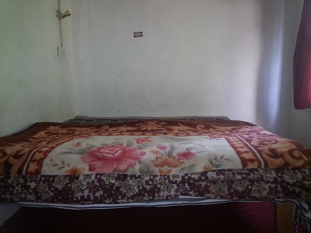 rising moon guest house