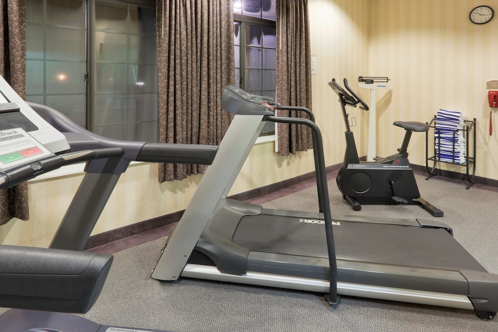 holiday inn express greensburg by ihg