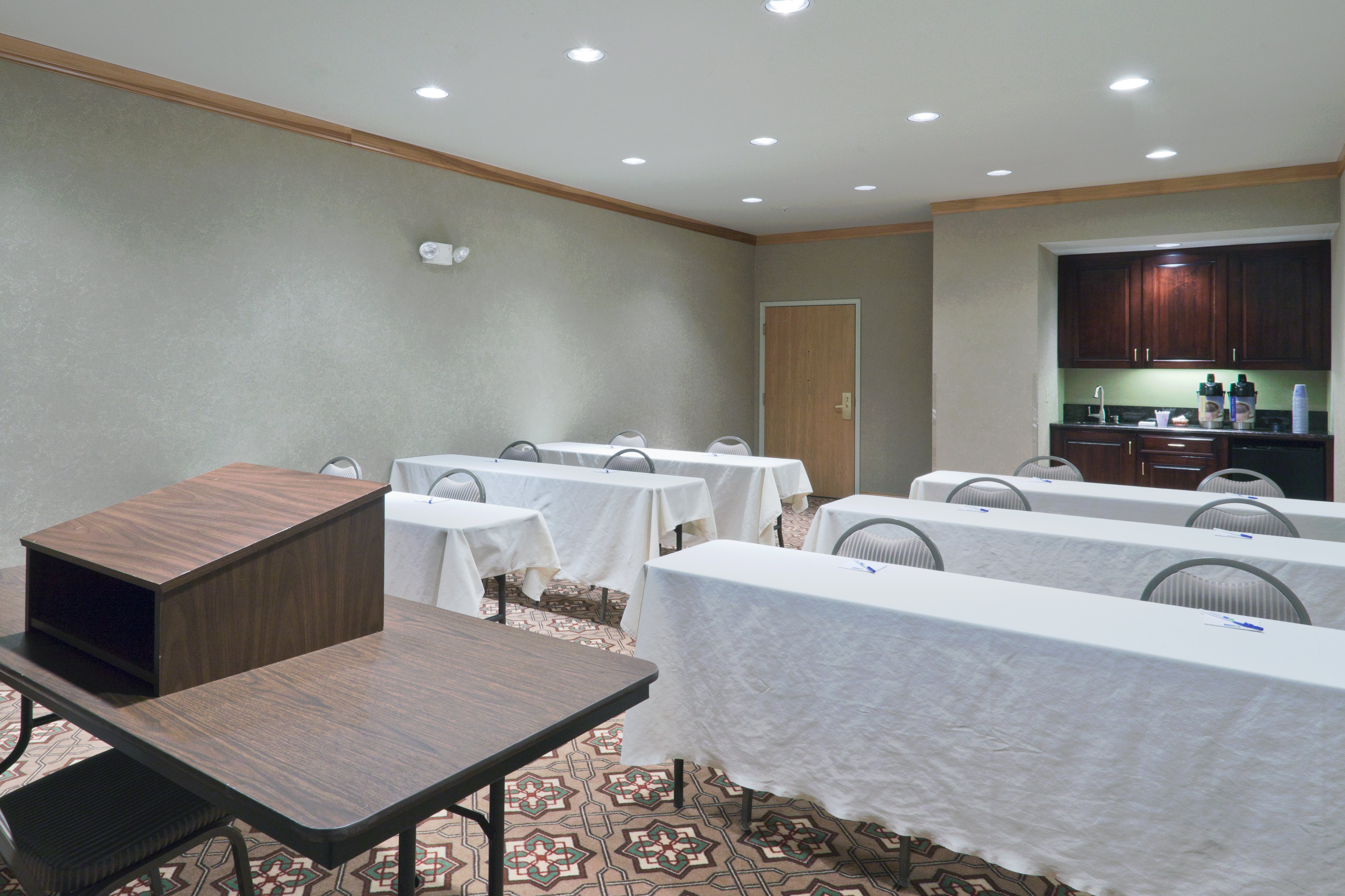 holiday inn express greensburg by ihg