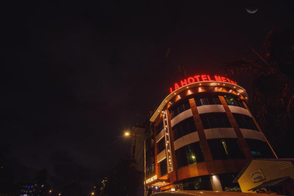 la hotel metro