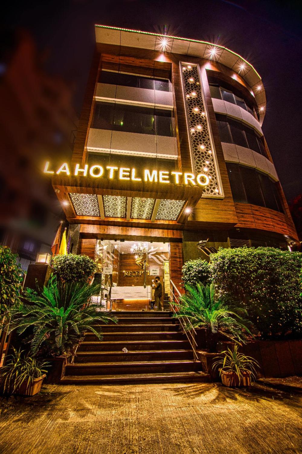 la hotel metro