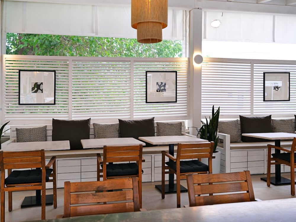 dorman suites hotel
