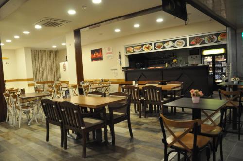 neoss boutique hotel