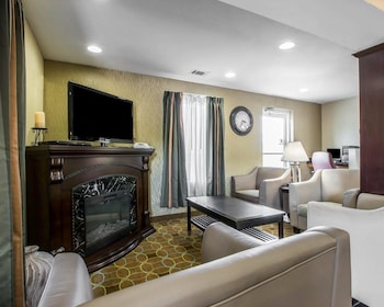 quality inn greenwood hwy 25