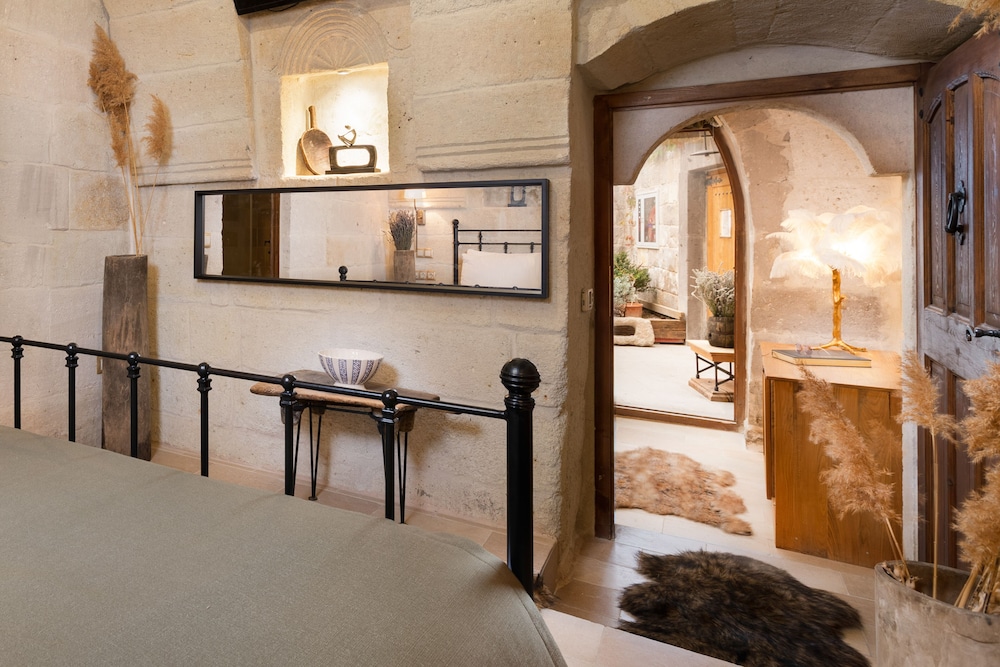 the rupestral house hotel