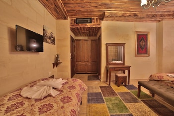 caravanserai inn hotel