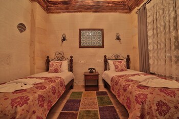 caravanserai inn hotel