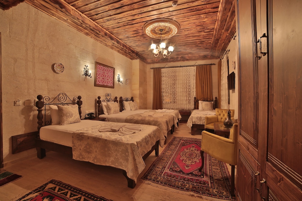 caravanserai inn hotel