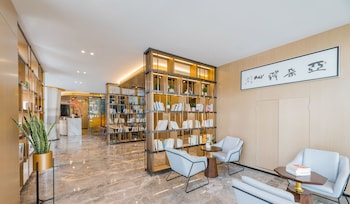 atour hotel lvshunkou dalian