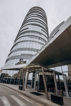 sahil hotel baku