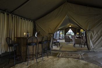serengeti river camp