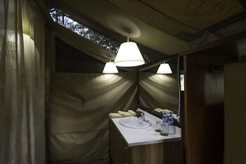 serengeti river camp