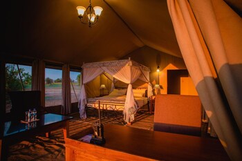 serengeti river camp