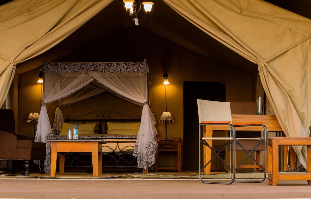 serengeti river camp