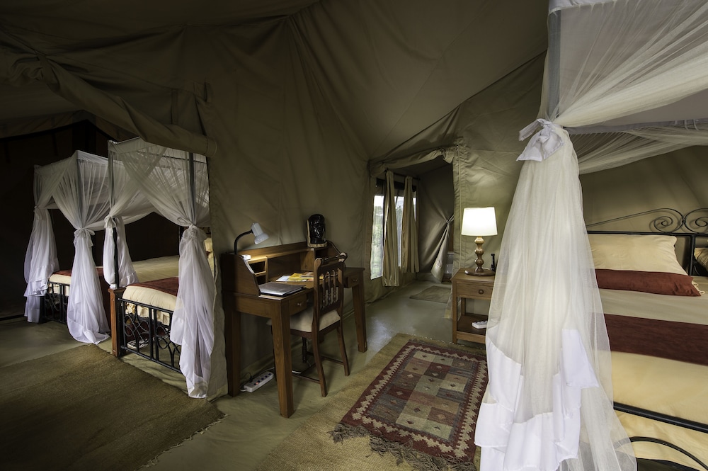 serengeti river camp
