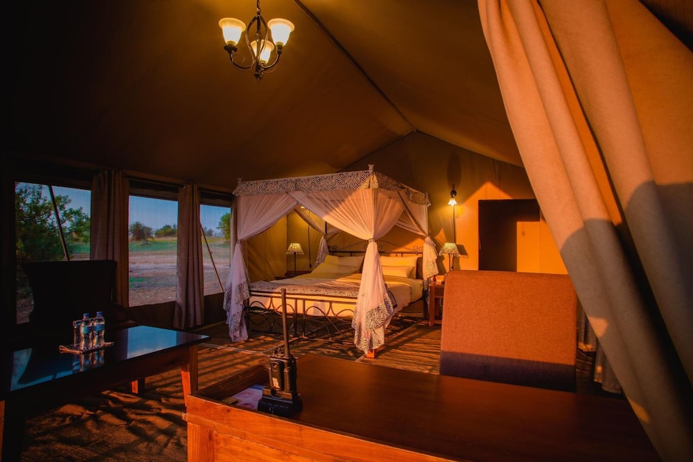 serengeti river camp